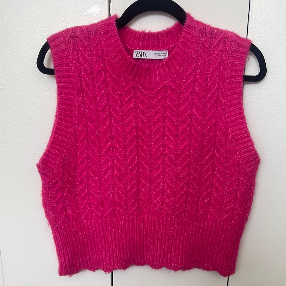 Zara Pink Sleeveless Knit Top
